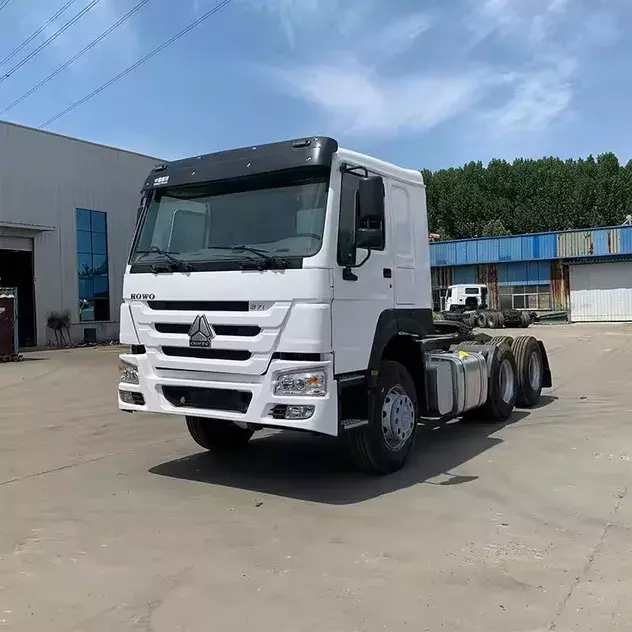 HOWO N7 400HP شاحنة جرار مقصورة مريحة للنقل لمسافات طويلة