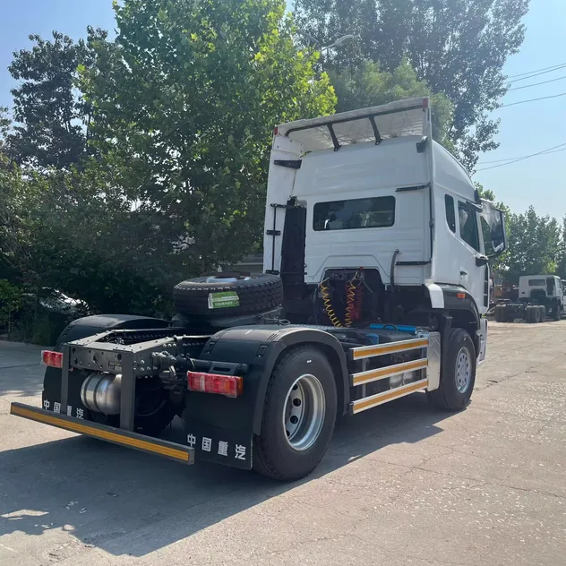 Shacman F3000 380HP camion de t&ecirc;te de tracteur pour le transport de mat&eacute;riaux de construction